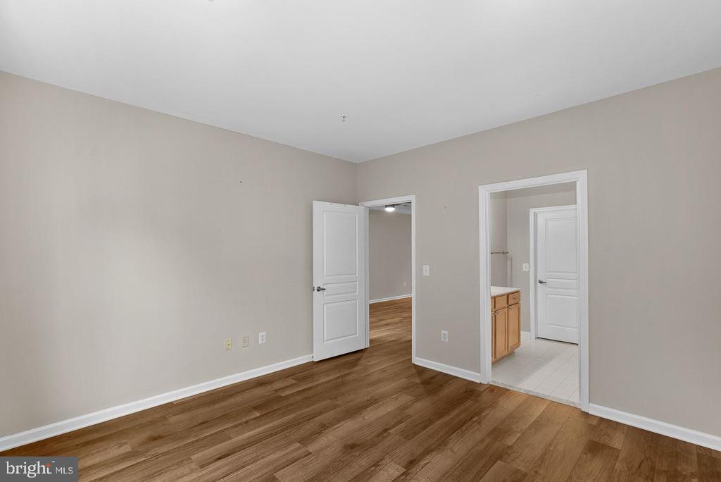 12000 MARKET STREET Unit: 329