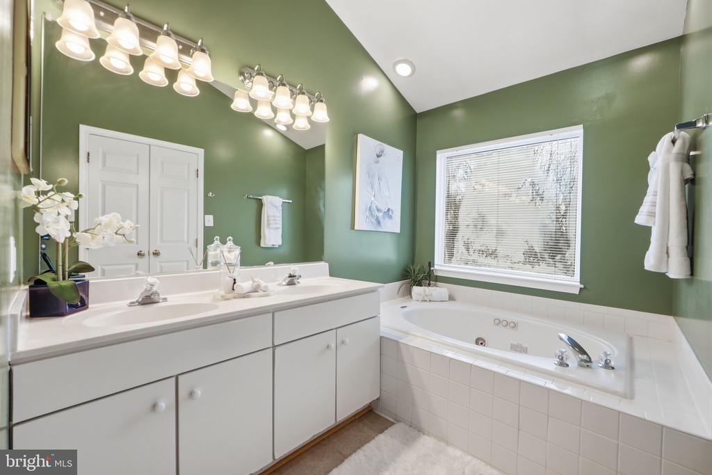 13118 FOREST MIST LANE