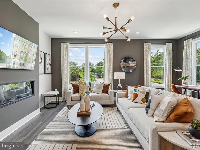 9975 MAGNOLIA RIDGE DR