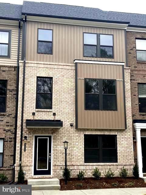 9975 MAGNOLIA RIDGE DR