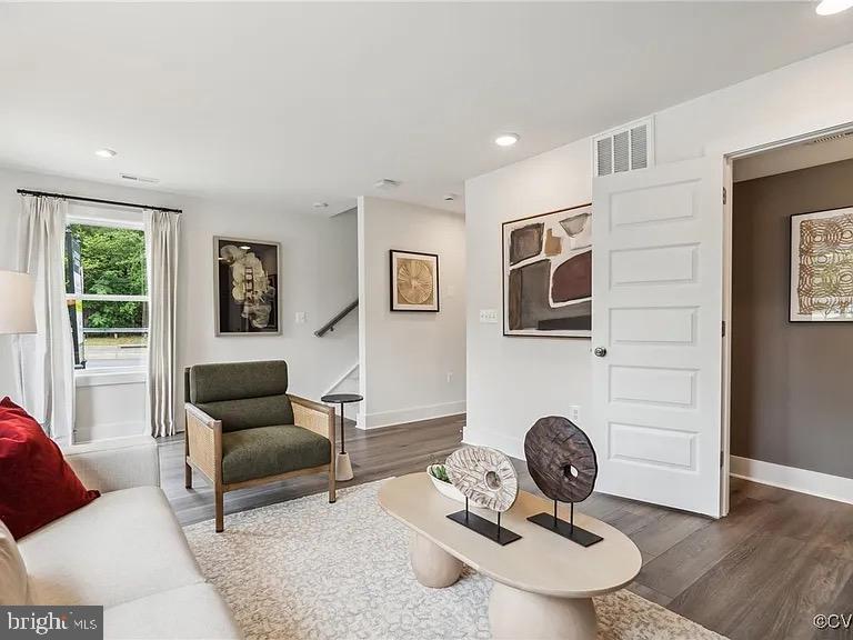 9975 MAGNOLIA RIDGE DR