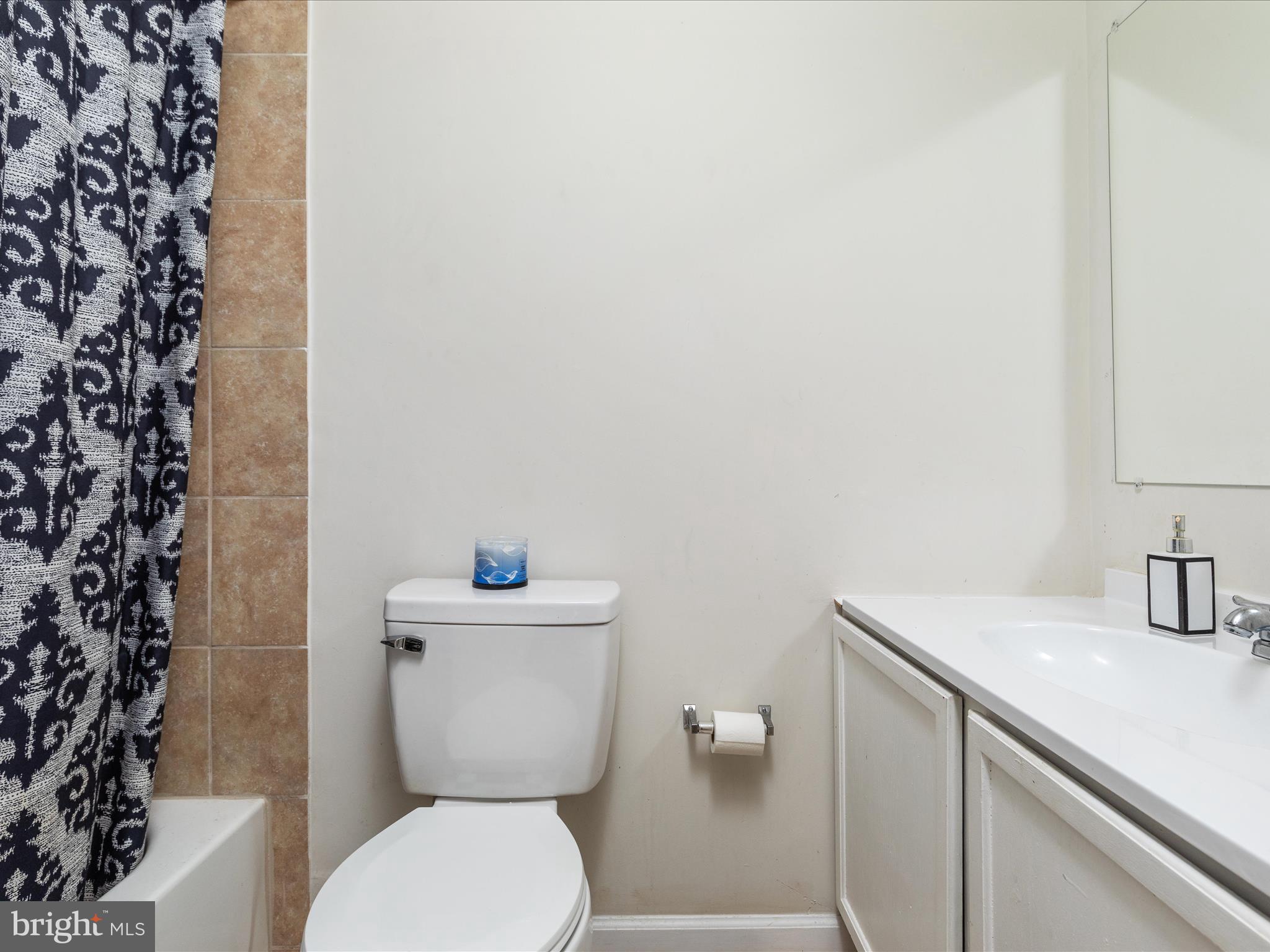 1129 Oakland Dr Dr