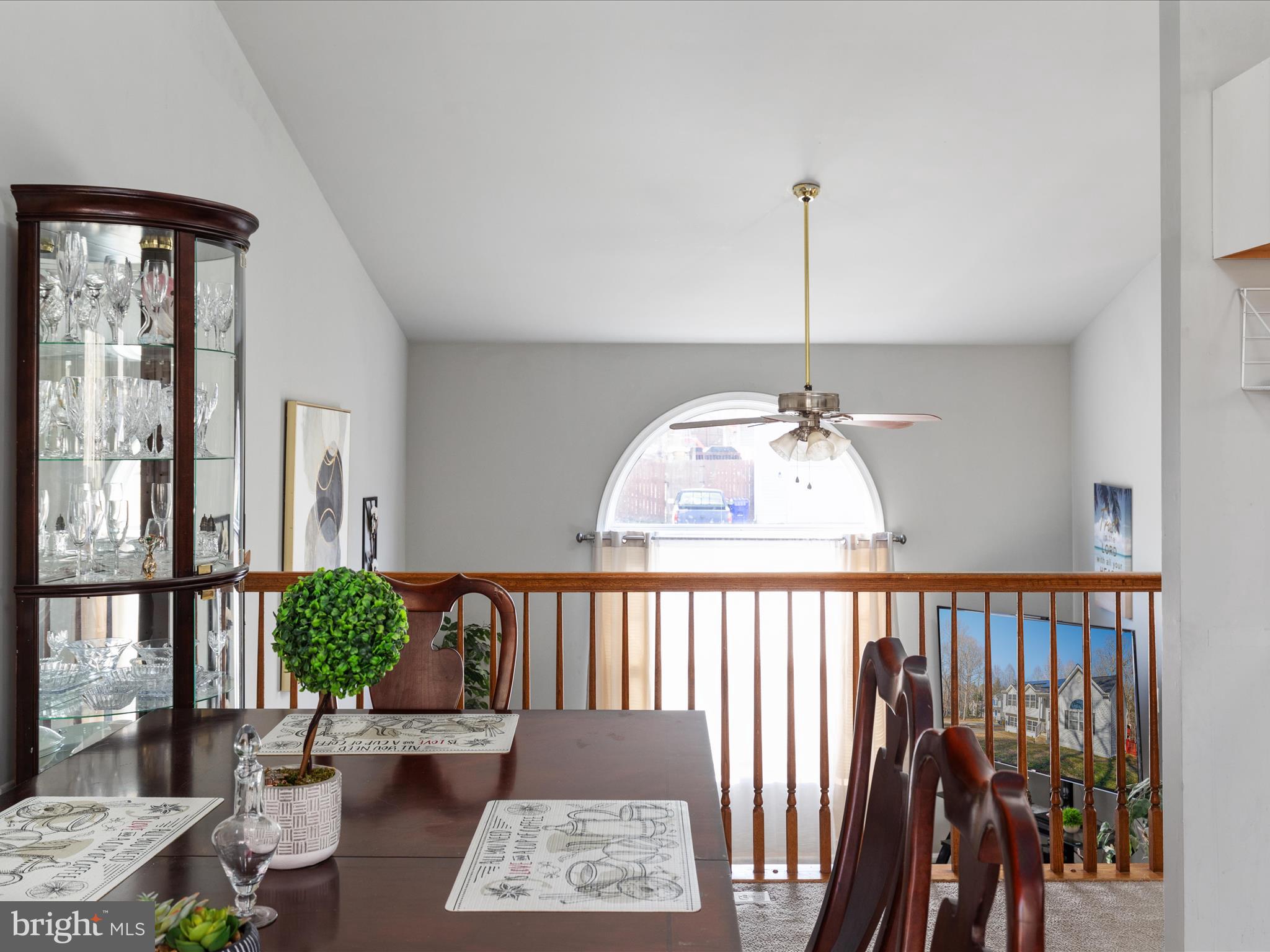 1129 Oakland Dr Dr