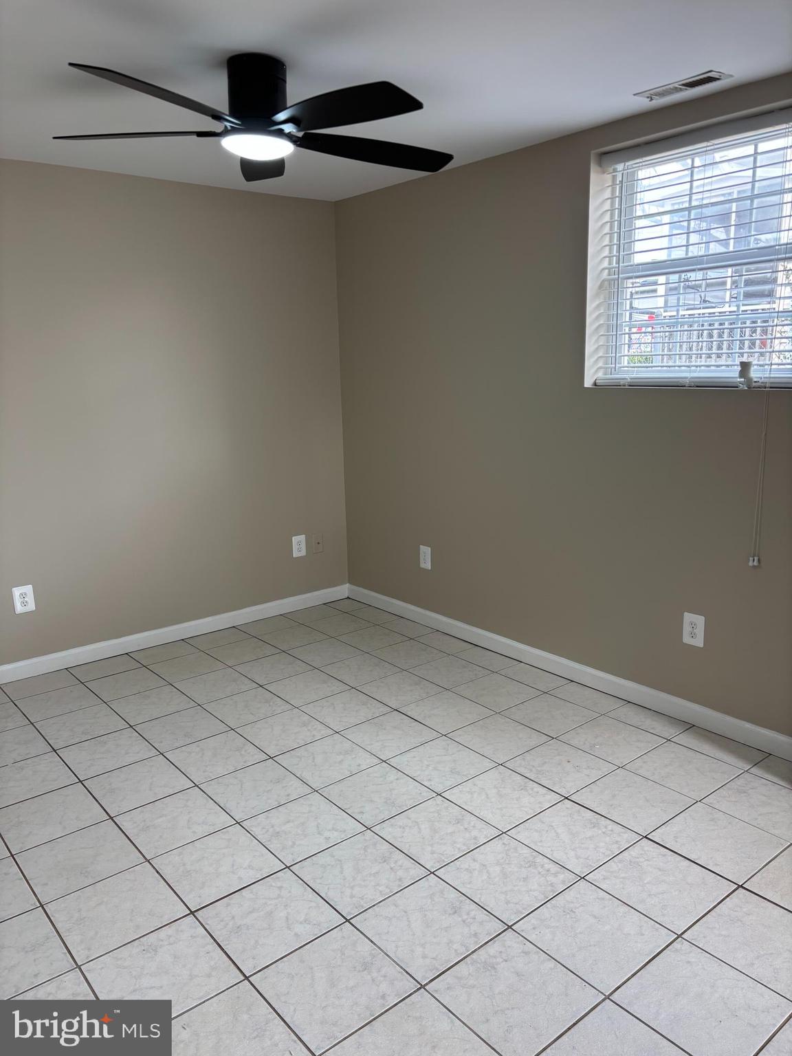 6194 RIVERVIEW DRIVE