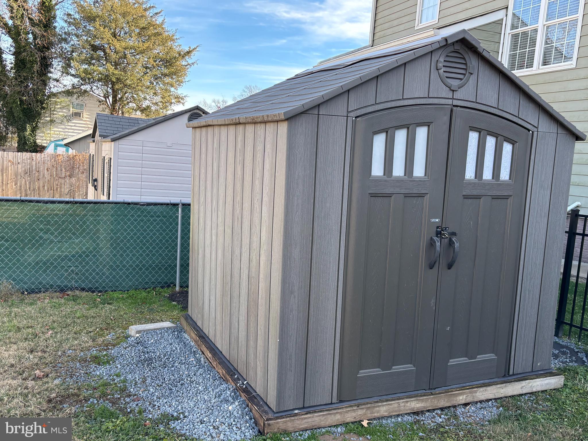 6194 RIVERVIEW DRIVE