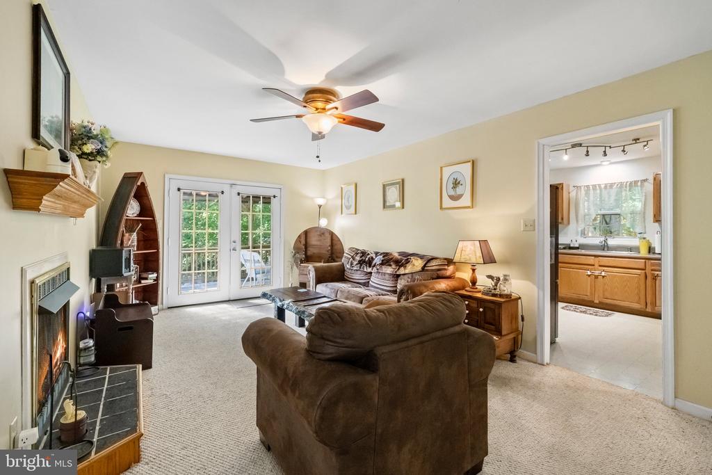 2278 CARTERSVILLE ROAD