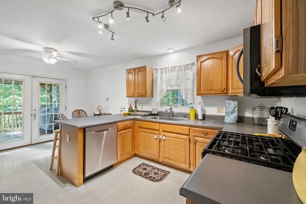 2278 CARTERSVILLE ROAD