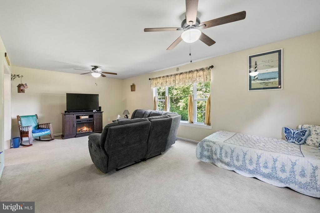 2278 CARTERSVILLE ROAD