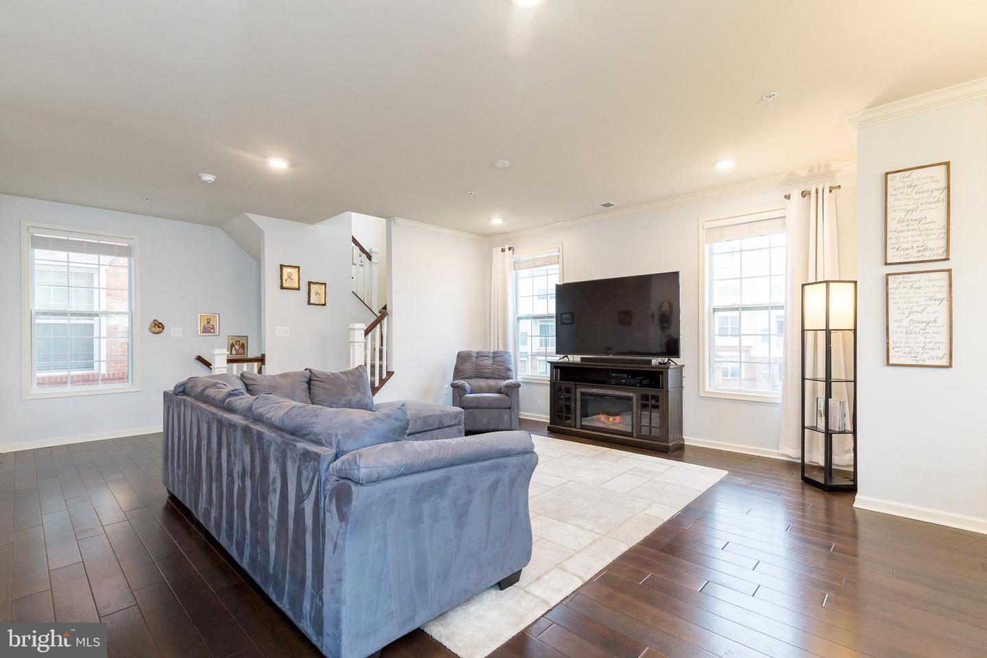 43047 STUARTS GLEN TERRACE Unit: 114