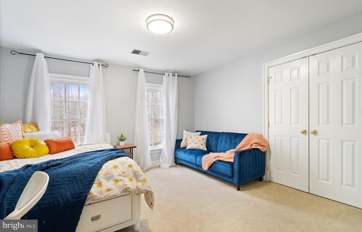 23976 NEW MOUNTAIN ROAD