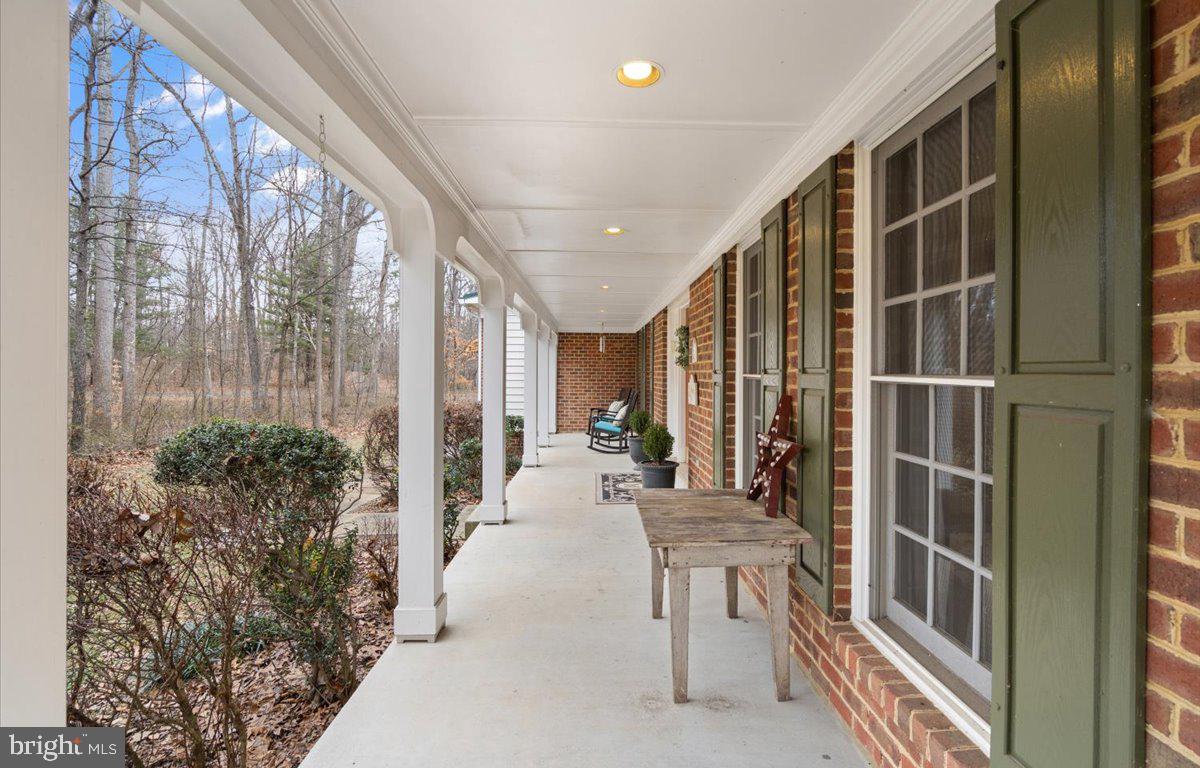 23976 NEW MOUNTAIN ROAD