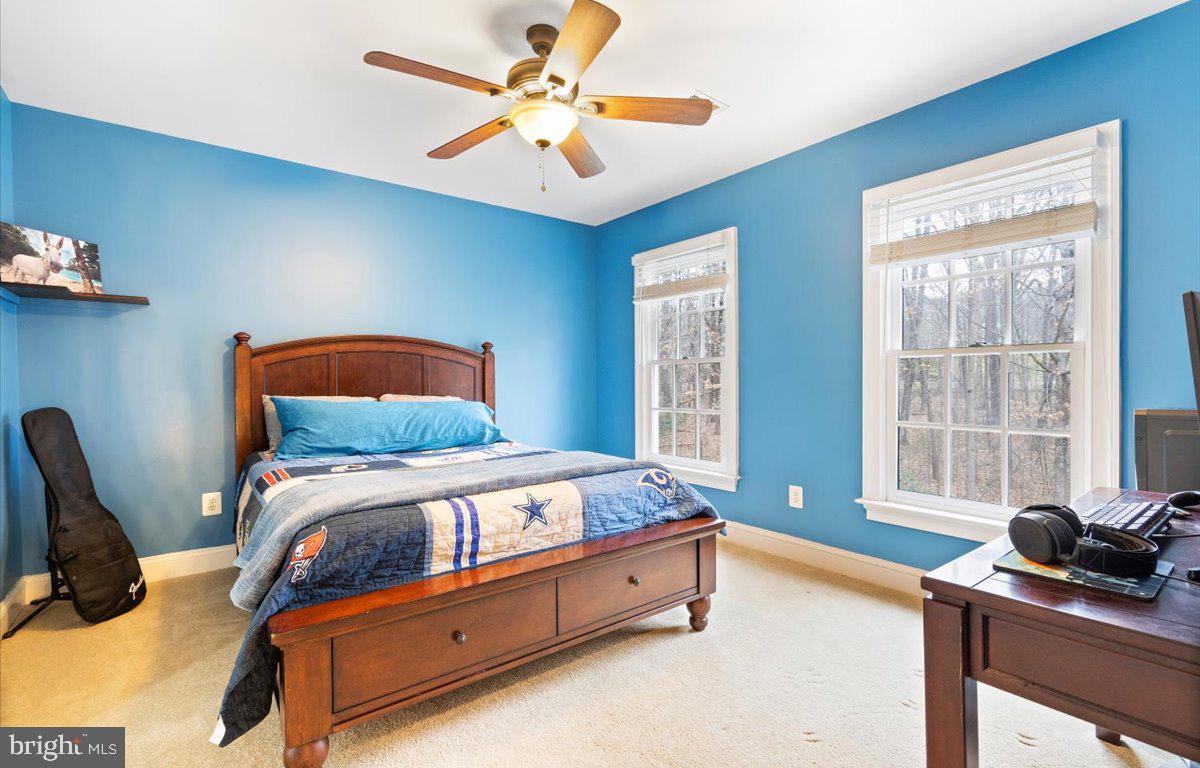 23976 NEW MOUNTAIN ROAD