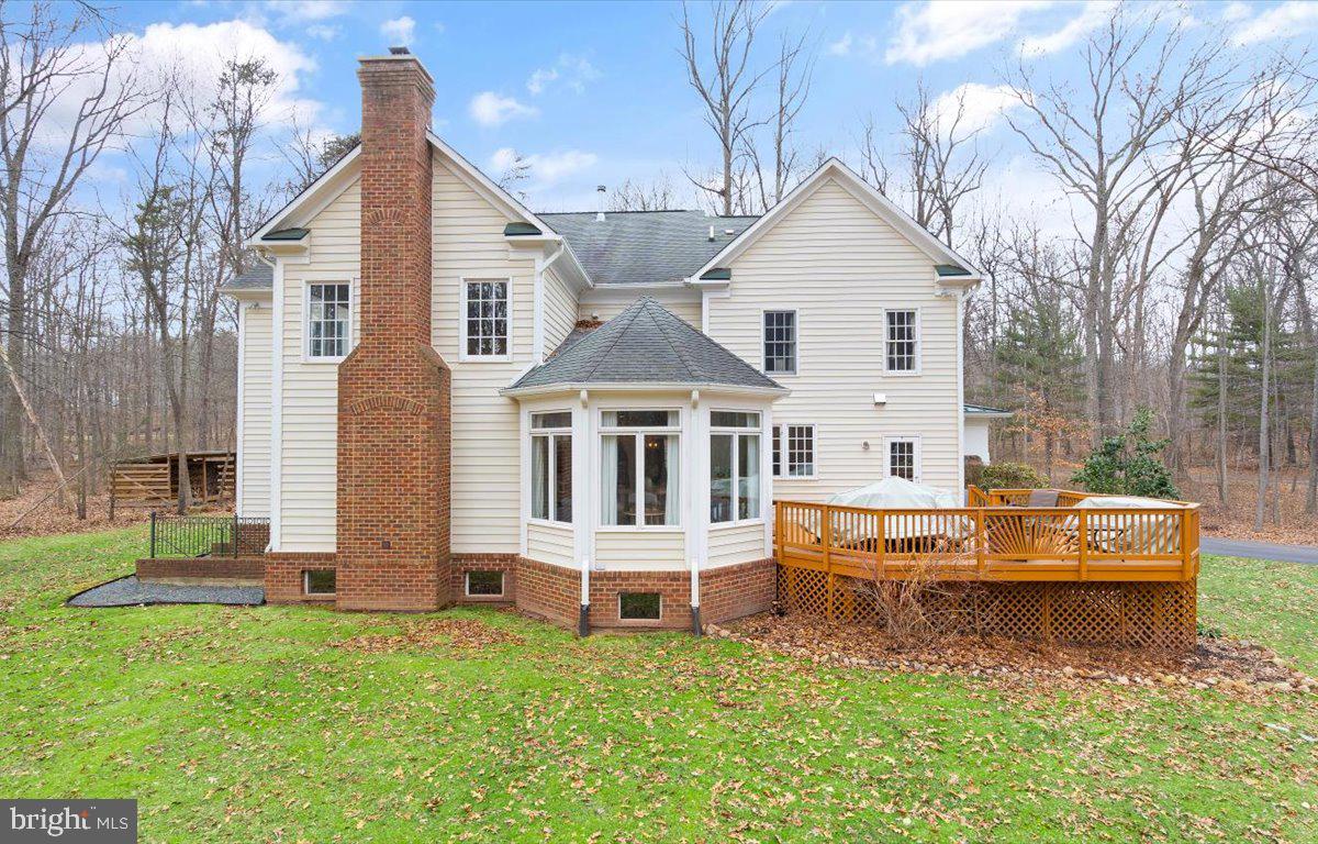 23976 NEW MOUNTAIN ROAD