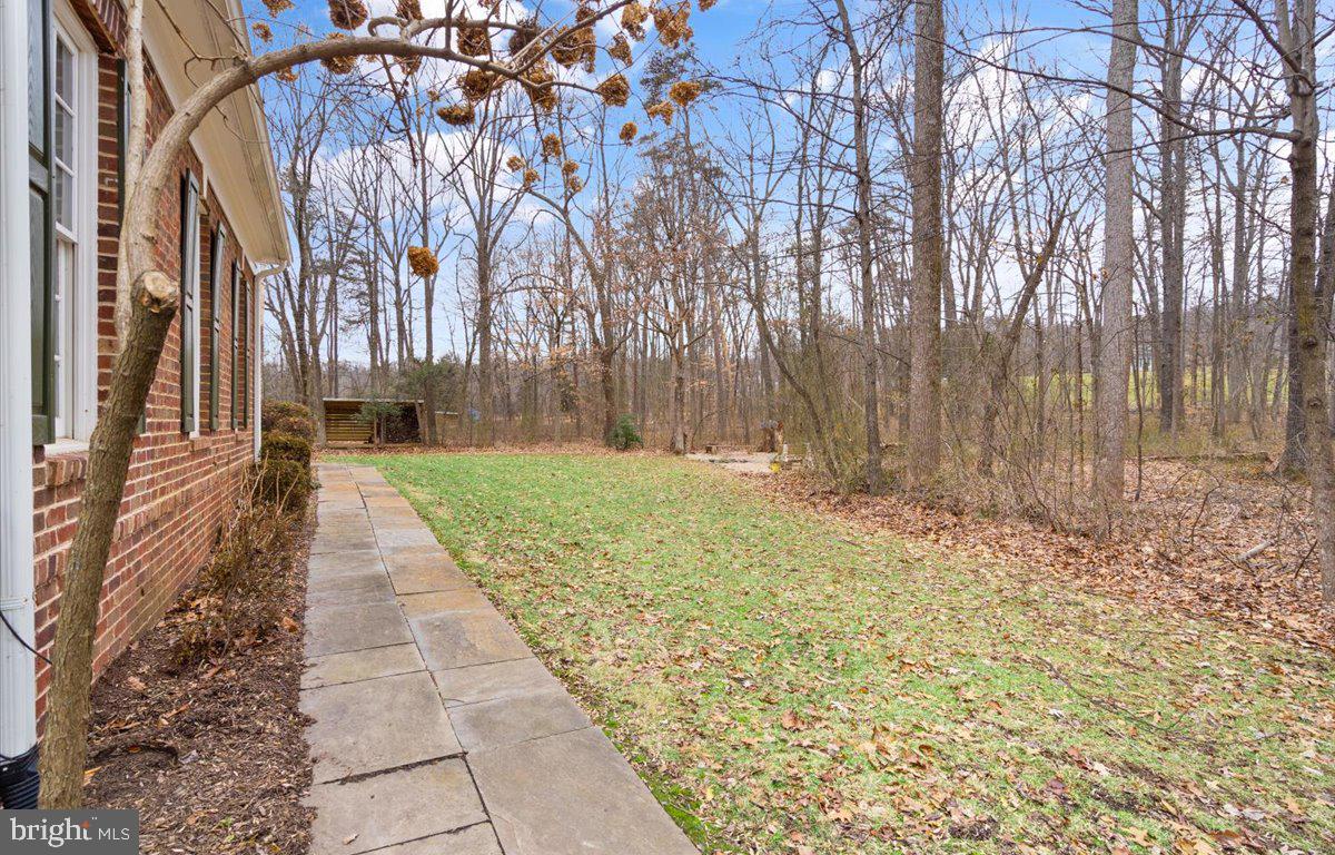 23976 NEW MOUNTAIN ROAD
