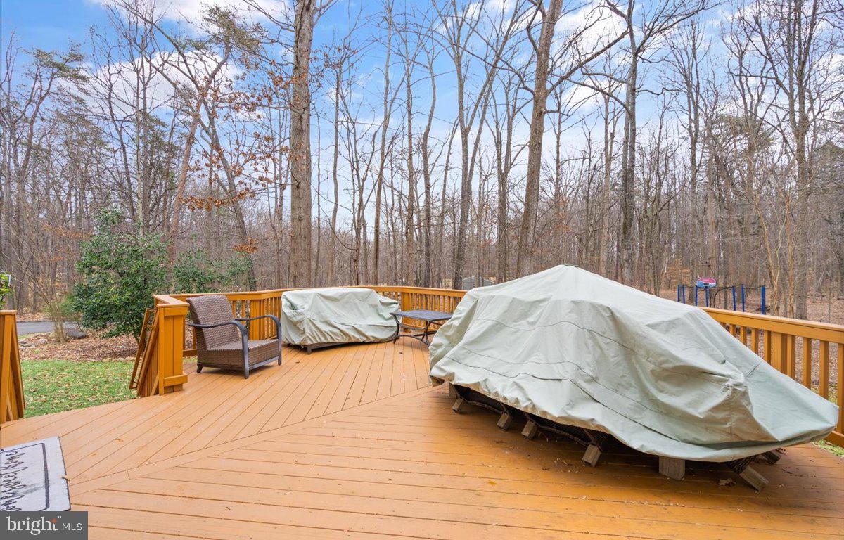 23976 NEW MOUNTAIN ROAD