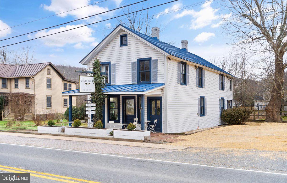 23976 NEW MOUNTAIN ROAD