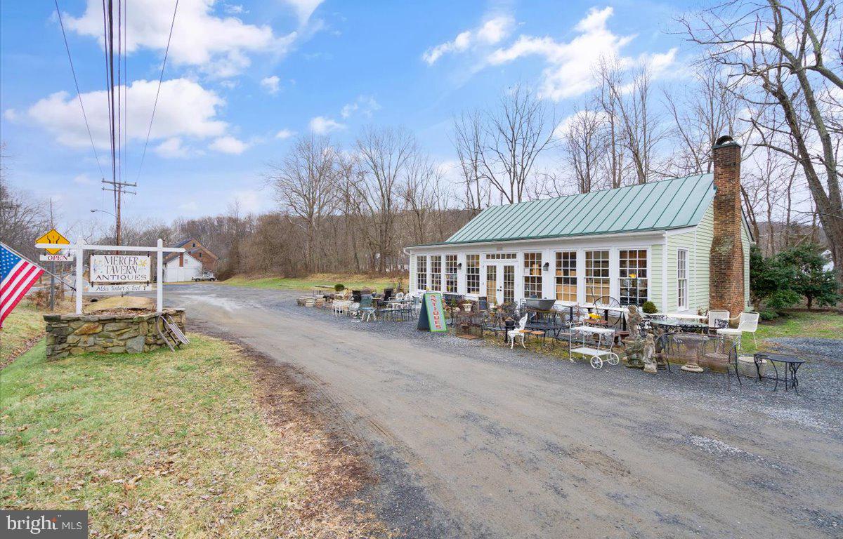 23976 NEW MOUNTAIN ROAD