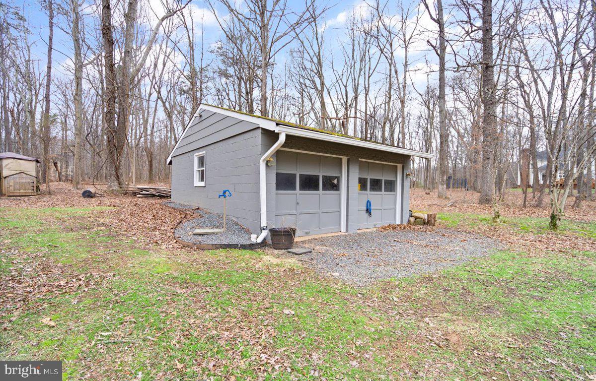 23976 NEW MOUNTAIN ROAD