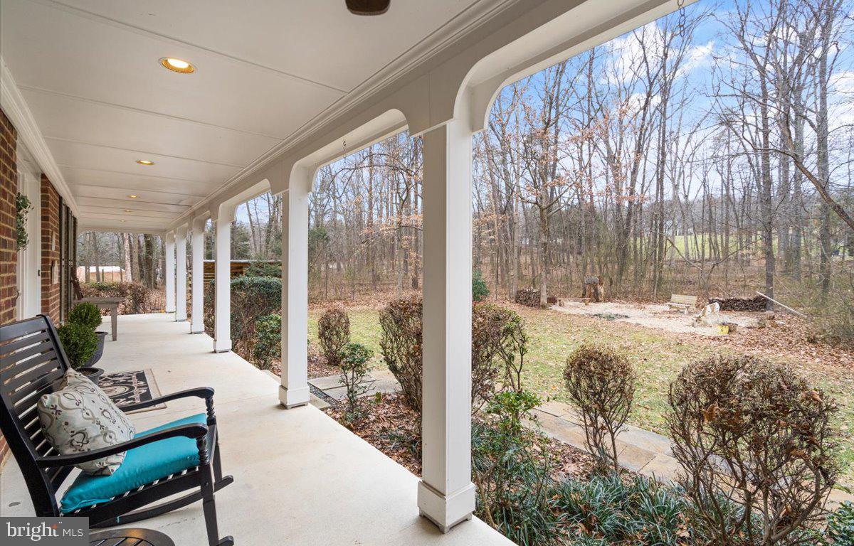 23976 NEW MOUNTAIN ROAD