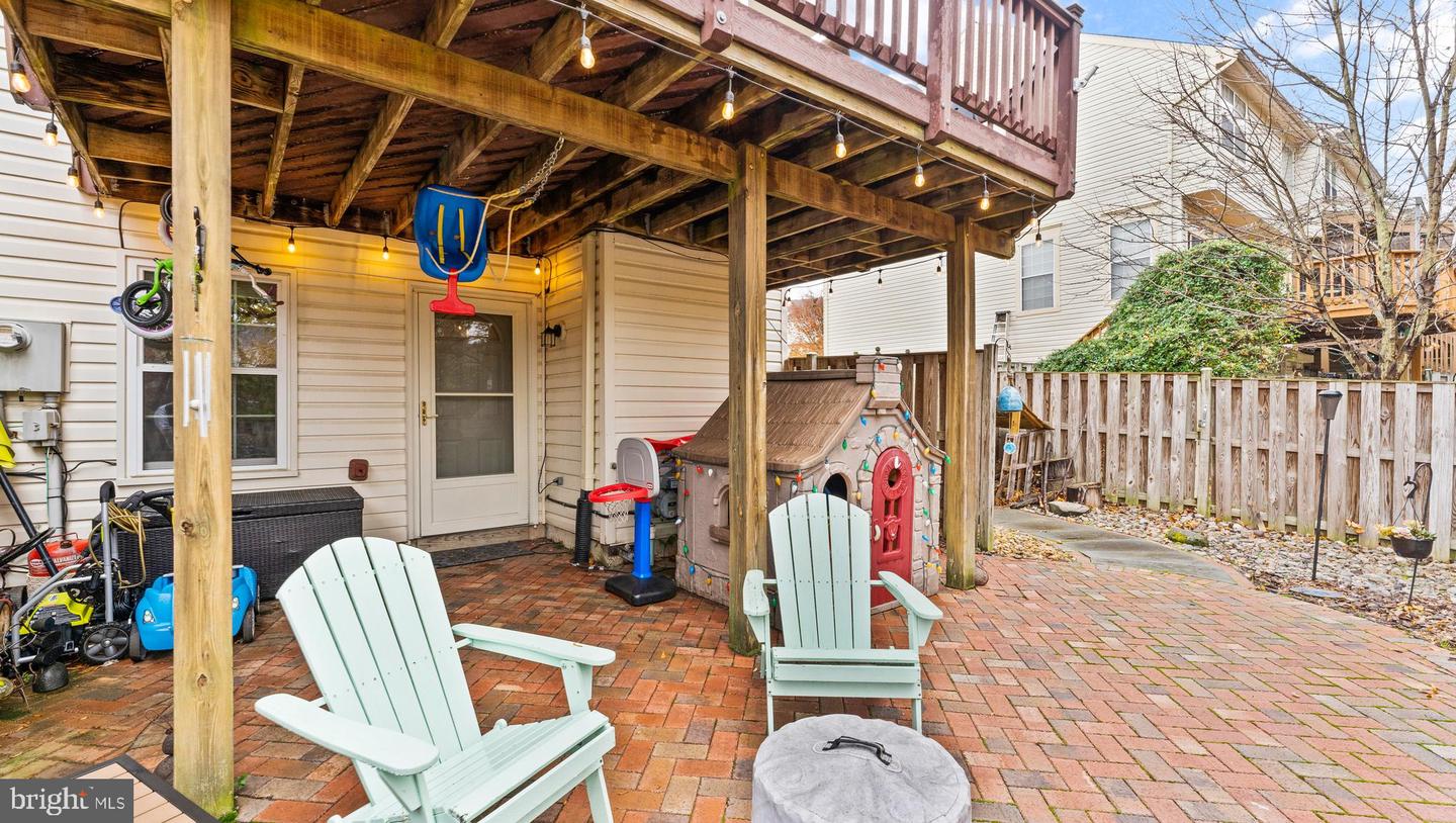 47637 COMER SQUARE