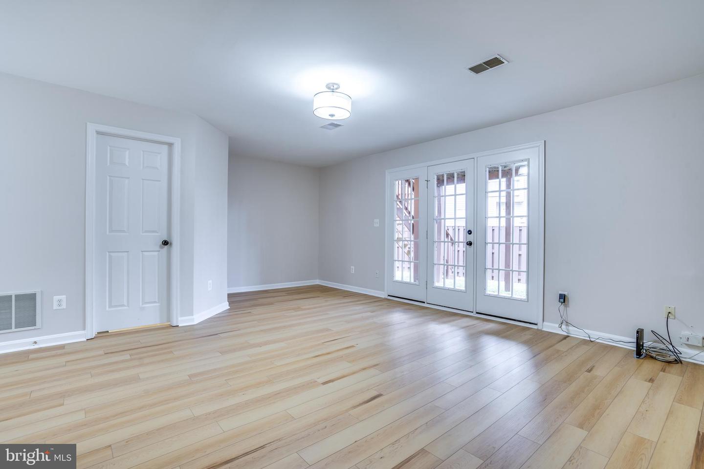 21839 KINGS CROSSING TERRACE