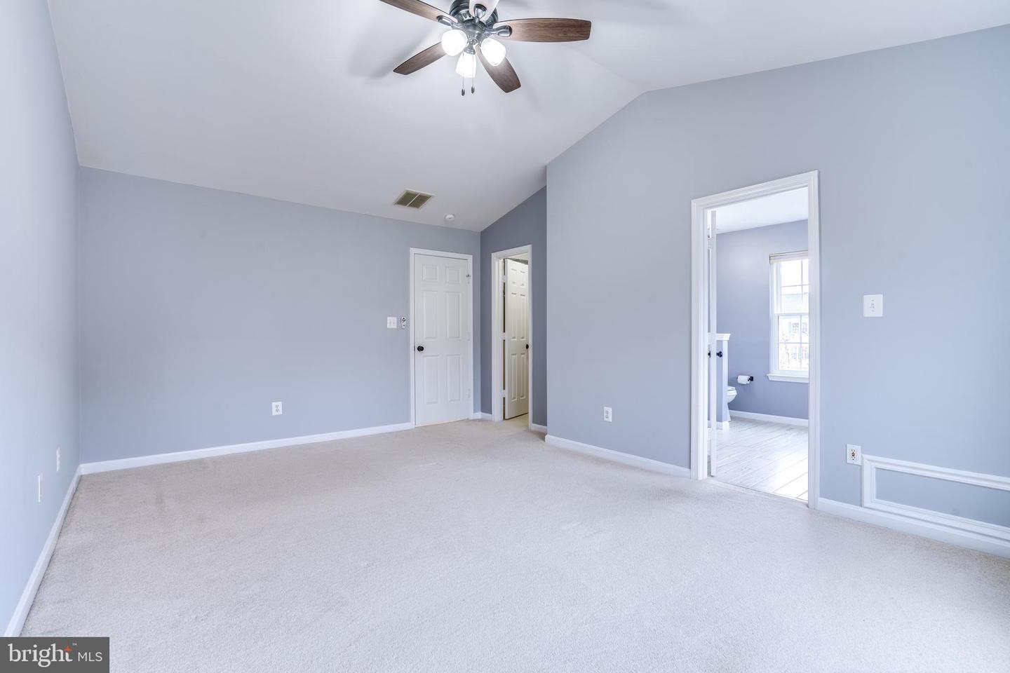 21839 KINGS CROSSING TERRACE