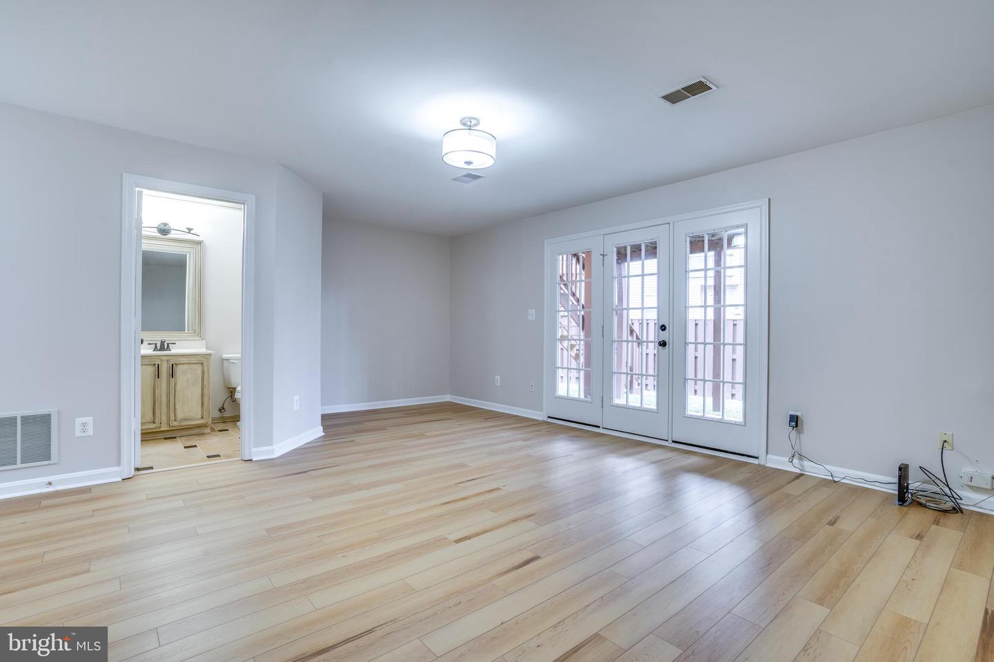 21839 KINGS CROSSING TERRACE