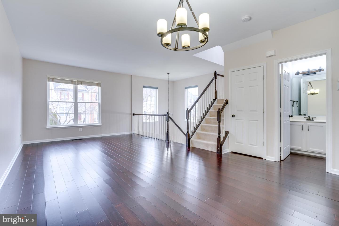 21839 KINGS CROSSING TERRACE