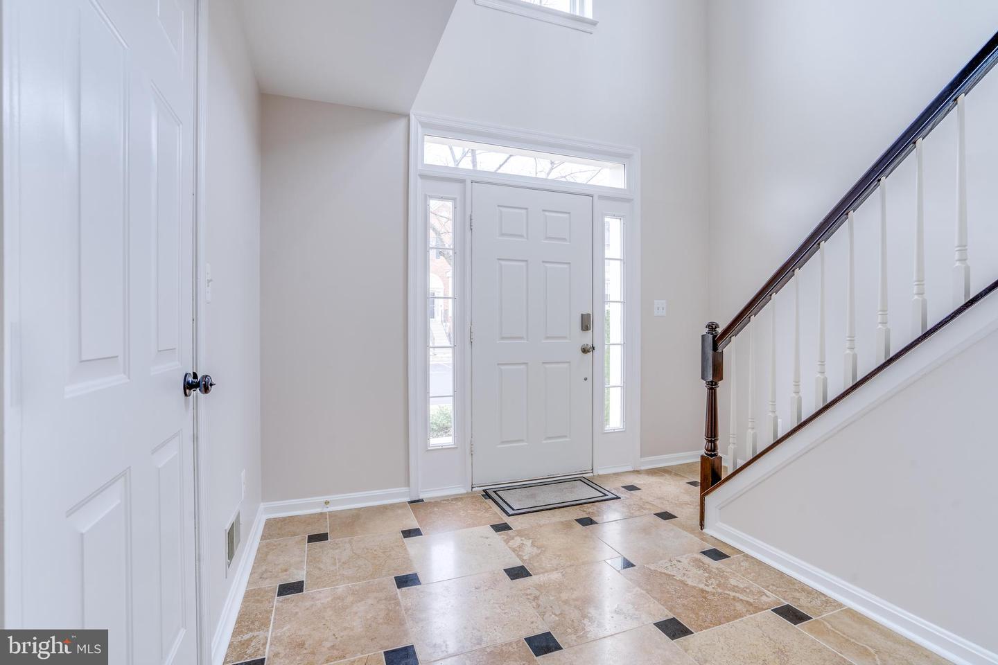 21839 KINGS CROSSING TERRACE