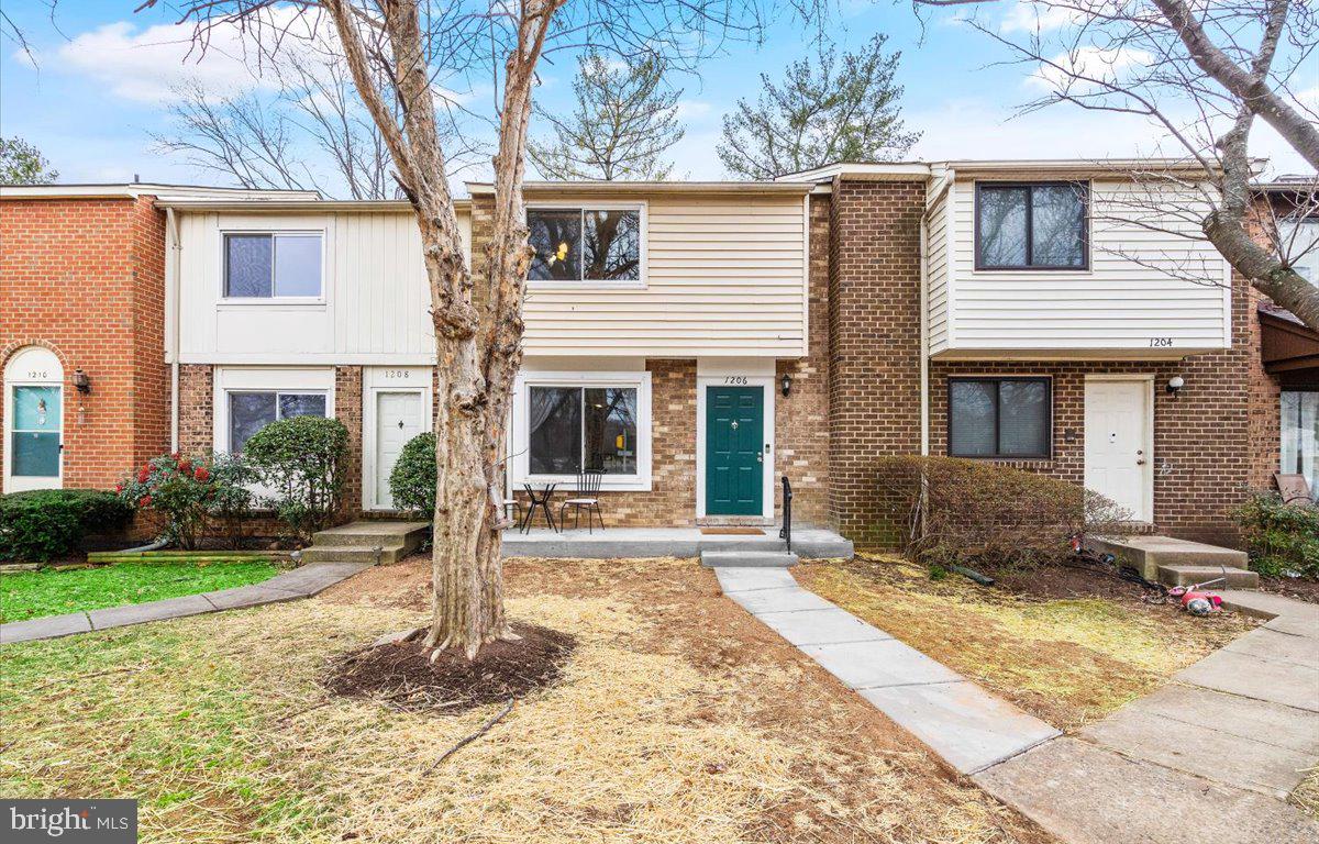 1206 BRETHOUR COURT