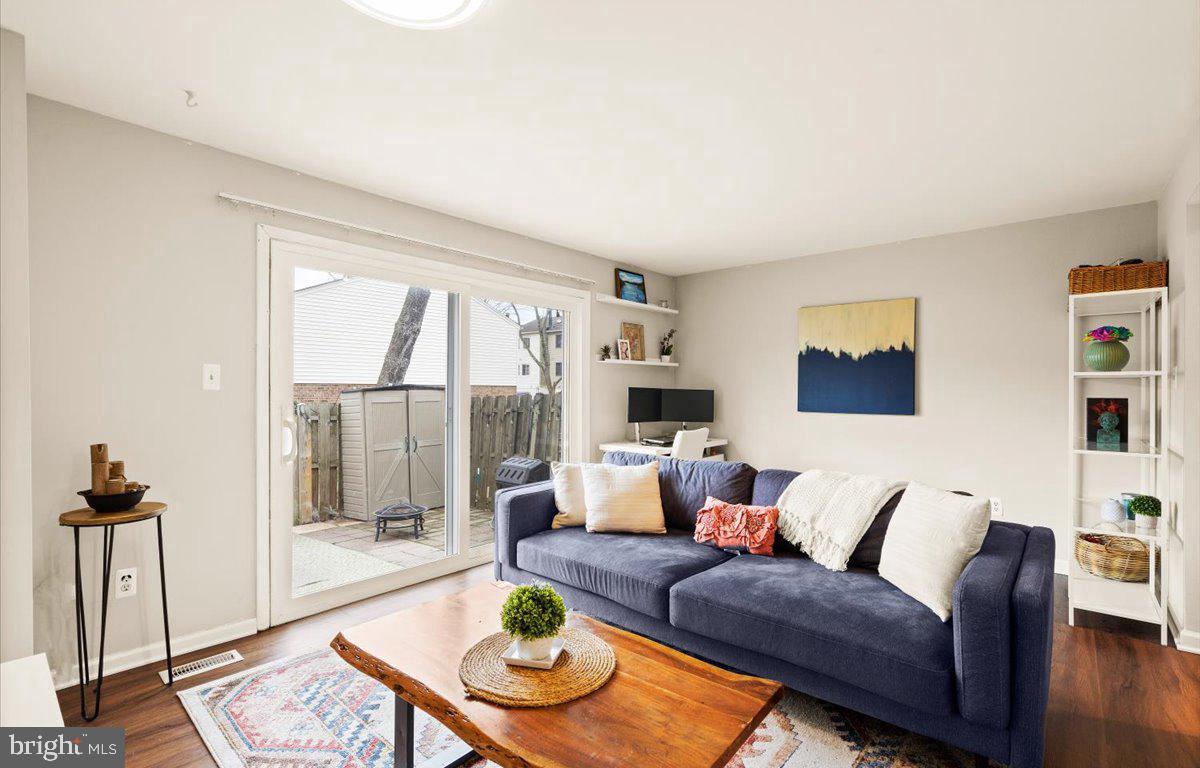1206 BRETHOUR COURT