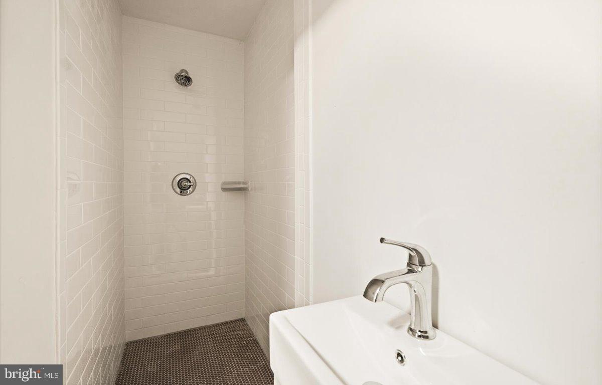 1206 BRETHOUR COURT