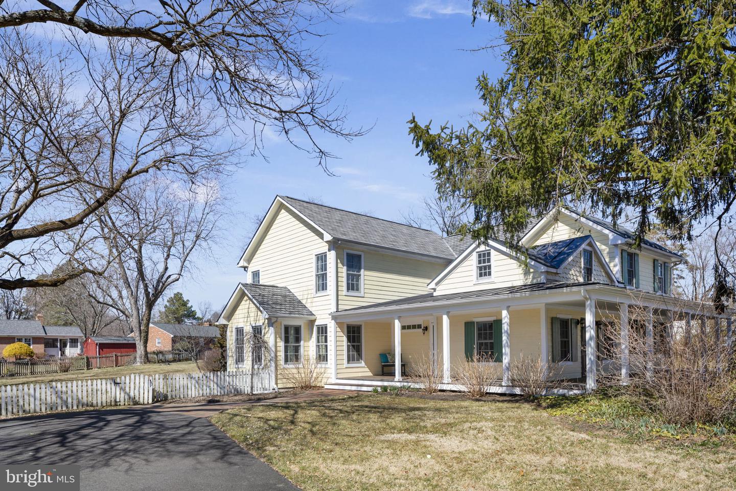 100 S SAINT PAUL STREET