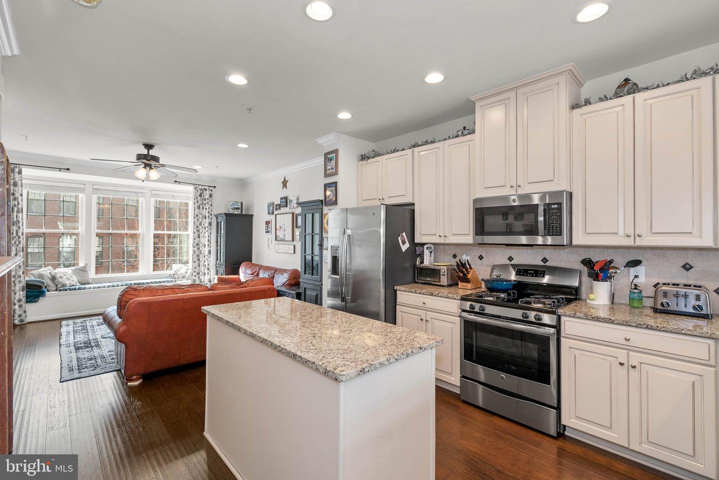 262 CRESCENT STATION TERRACE SE