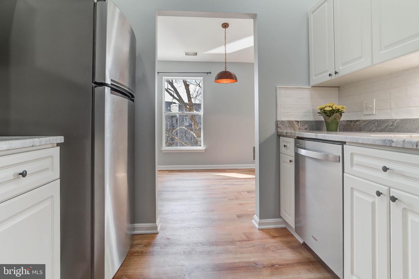 20577 SNOWSHOE SQUARE Unit: 301