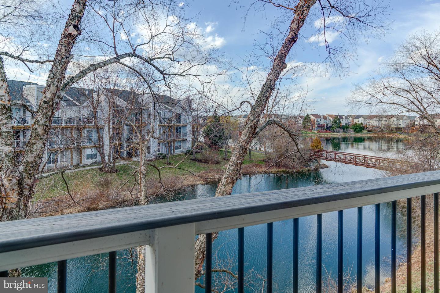20577 SNOWSHOE SQUARE Unit: 301