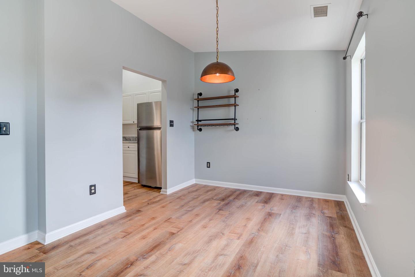 20577 SNOWSHOE SQUARE Unit: 301