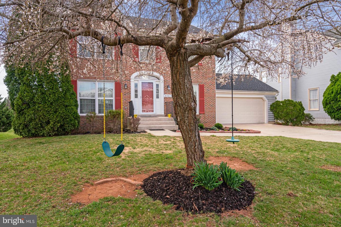 44017 PANDORA COURT