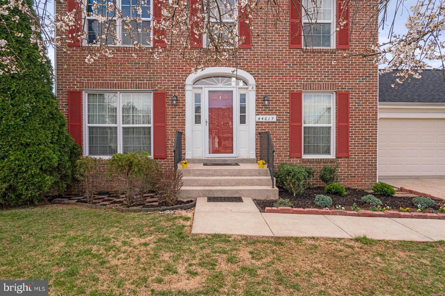 44017 PANDORA COURT
