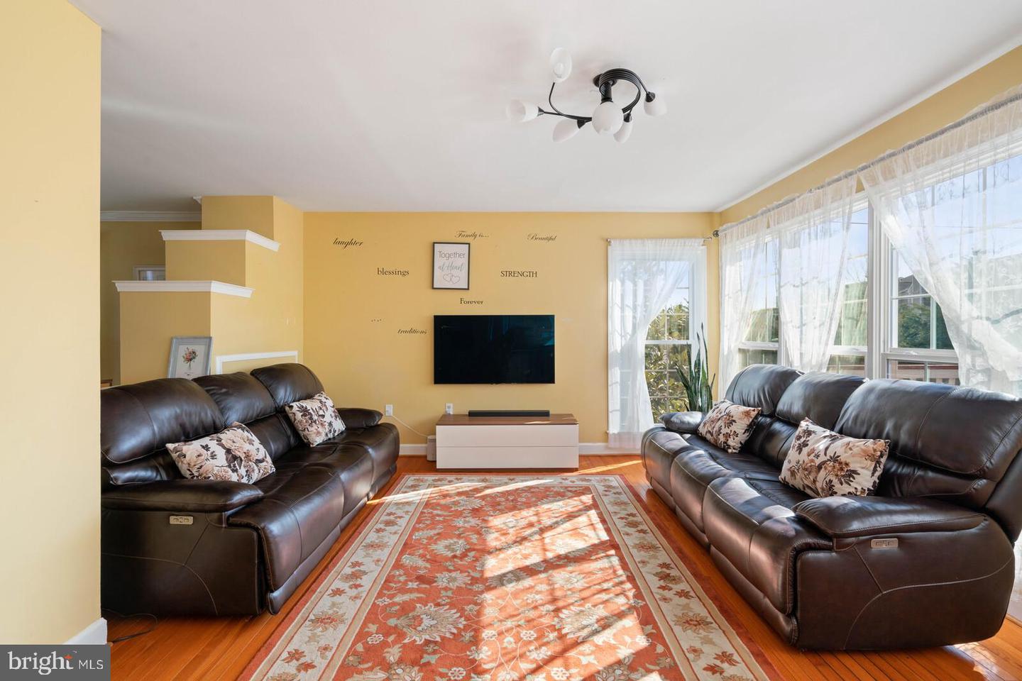 44017 PANDORA COURT