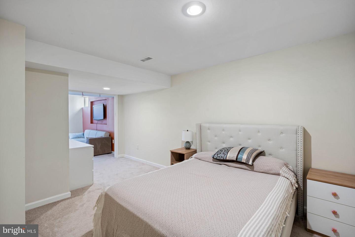 44017 PANDORA COURT
