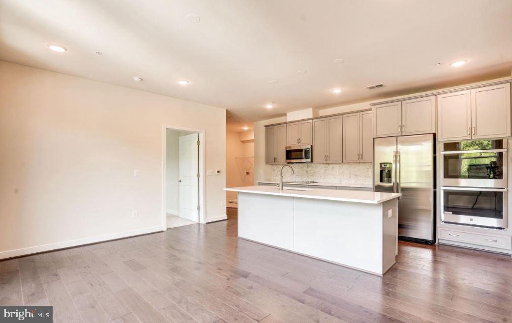43091 WYNRIDGE DRIVE Unit: 207