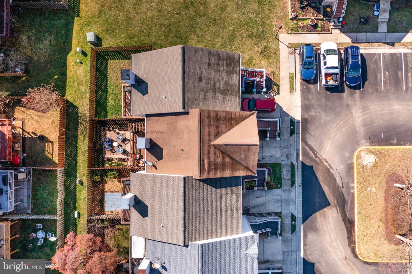 106 OLIVER COURT