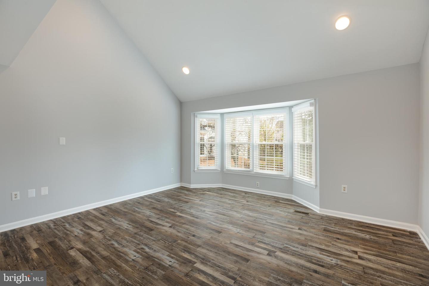 43947 ROCHELLE COURT