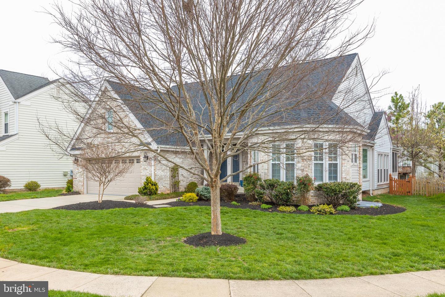 43947 ROCHELLE COURT