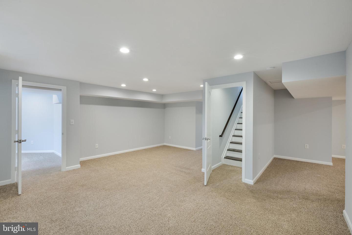 43947 ROCHELLE COURT