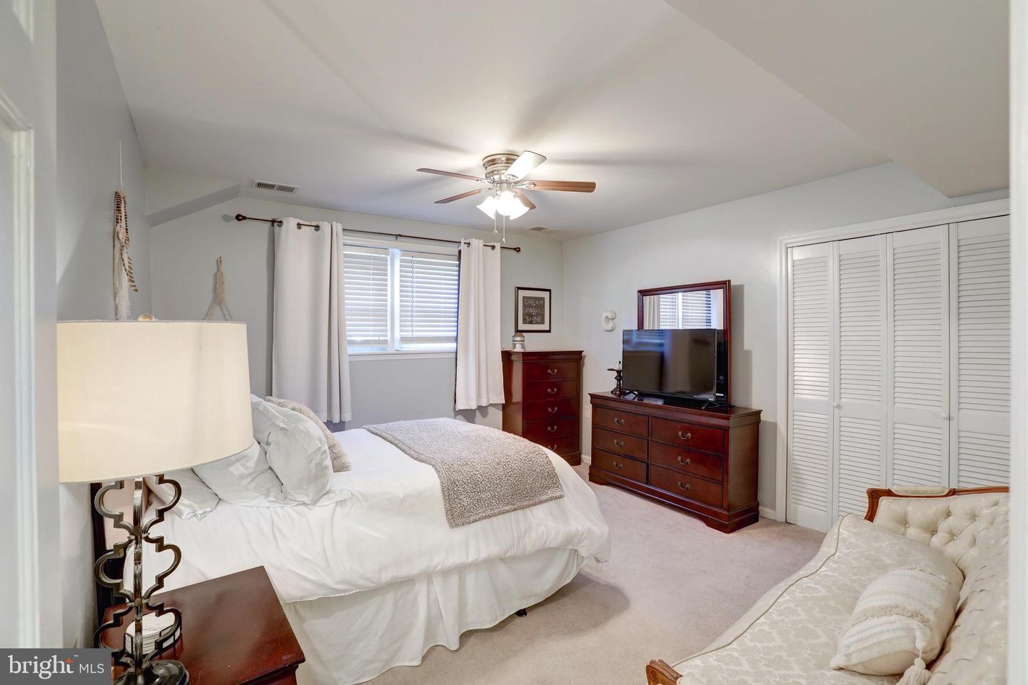 14 COUNTRY CLUB DRIVE SW