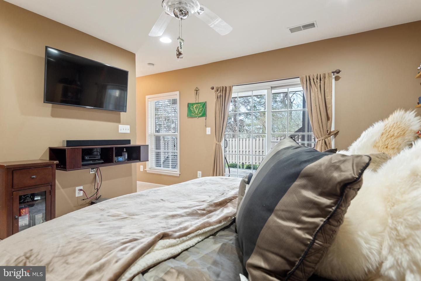 1150 KEOKUK TERRACE NE