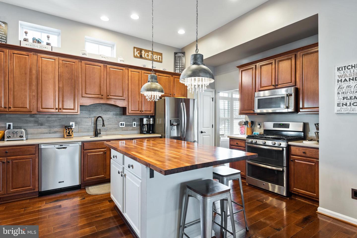 25062 MINERAL SPRINGS CIRCLE