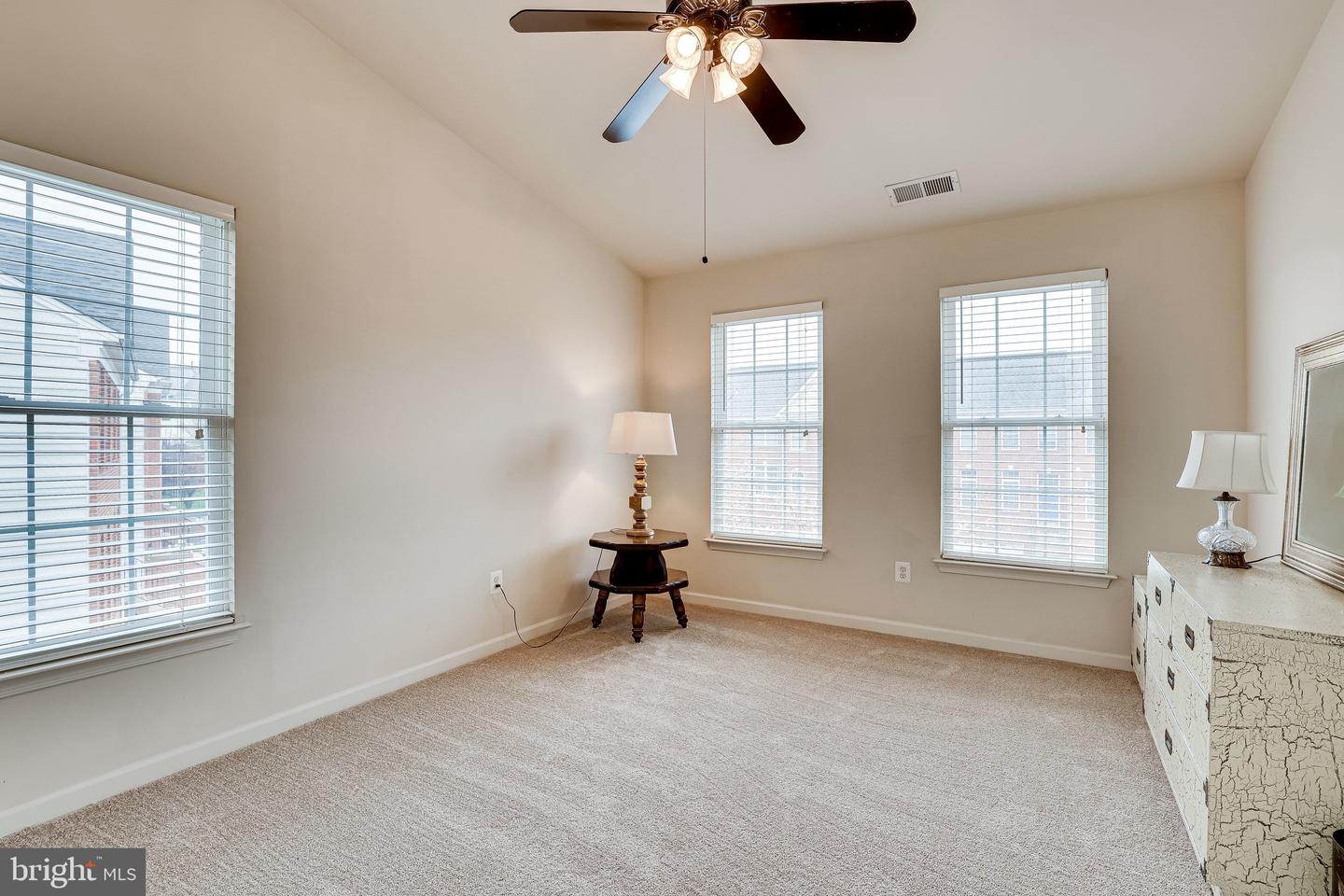 22539 WELBORNE MANOR SQUARE